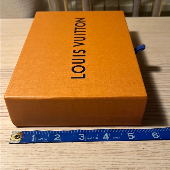 Louis Vuitton Signature Orange Box with Blue Ribbon - Picture 3 of 6